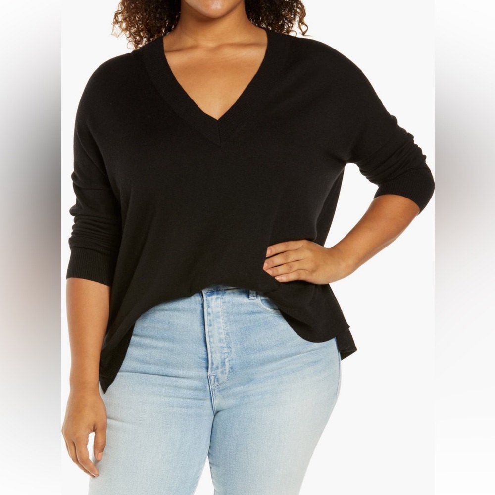 Treasure & Bond Black V-Neck Sweater 2X